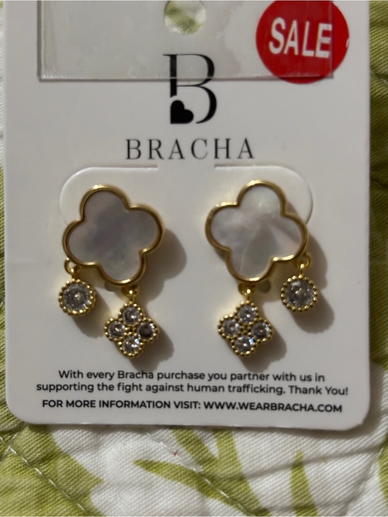 Bracha Jewelry - Bracha Gold & Mother-of-Pearl Clover Drop Earrings NWT Retail $48